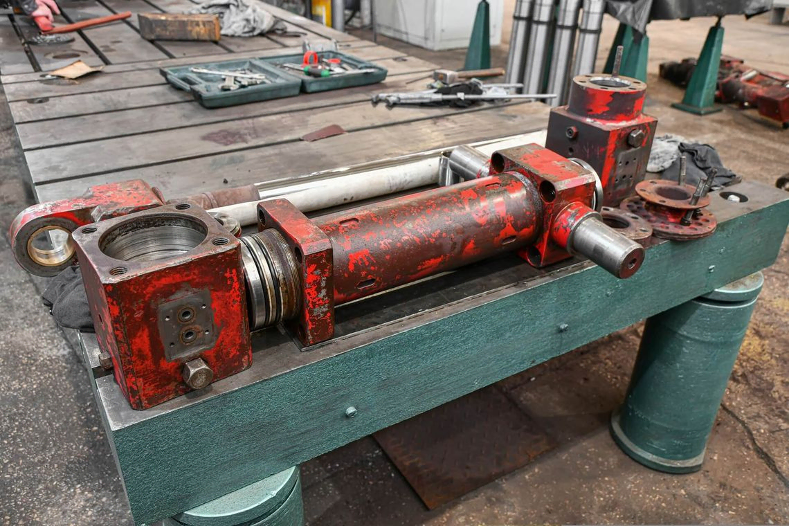 hydraulic cylinder repair